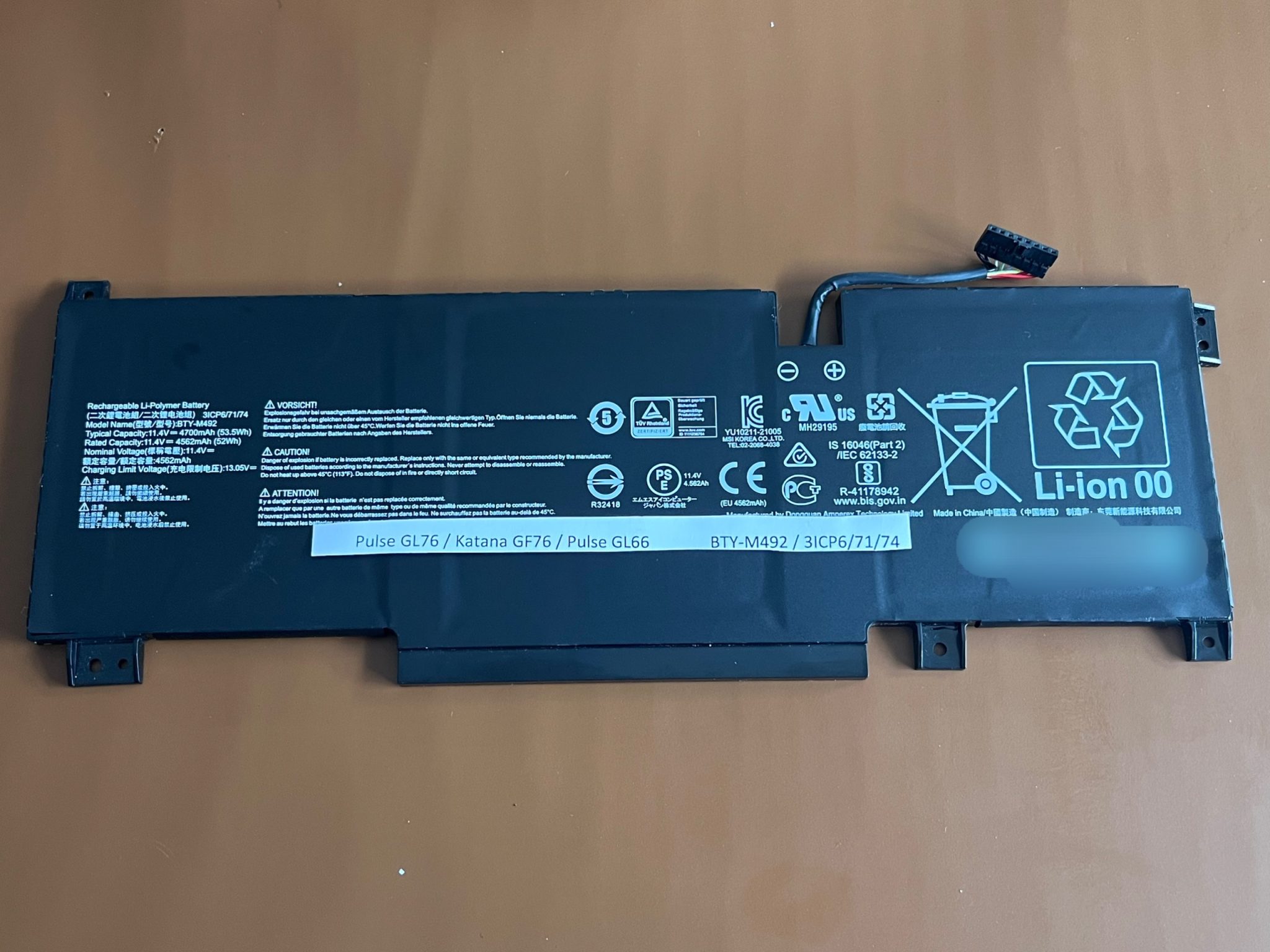 pin laptop MSI – BTY-M4B (3 cell, ZIN) – ~48 Wh